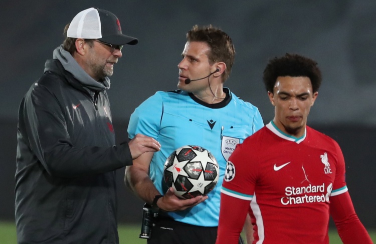 世体：西甲就勒诺尔芒遭皇家社会球迷侮辱向西足协提交申诉