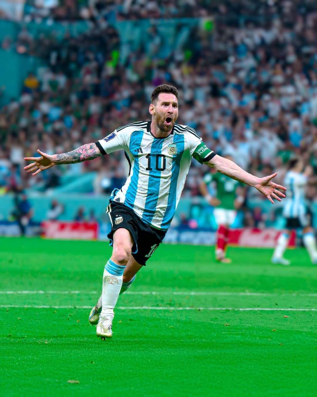 布朗30分莫布利19+11 凯尔特人20分大胜骑士