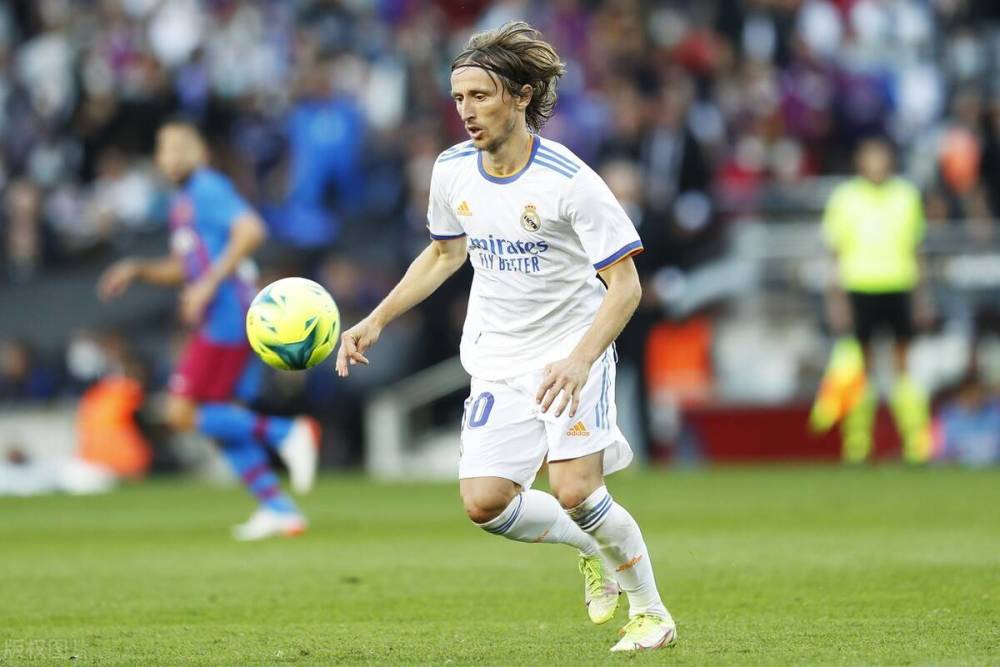 《刺客信条：影》幽冥之影套装展示 女主惊艳！